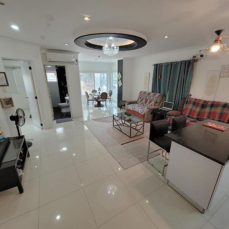 Lucky Suite Kandi 2 Bedrooms アンヘレス エクステリア 写真